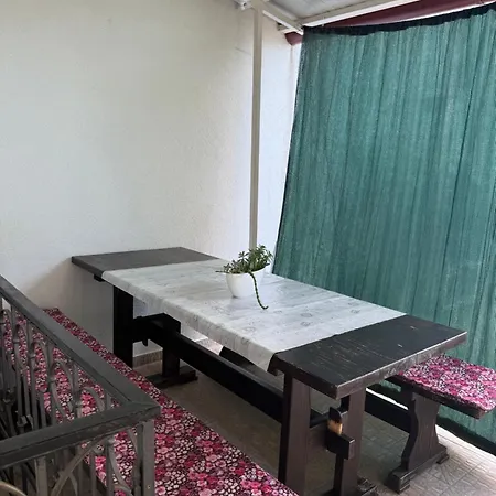 House Mirjana בית נופש *
