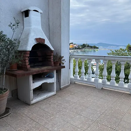 House Mirjana בית נופש סלצה